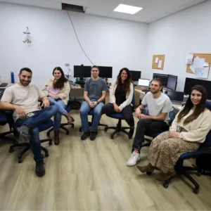 Data Engineering in Global Technology Companies - students working on related projects during hands on training program
